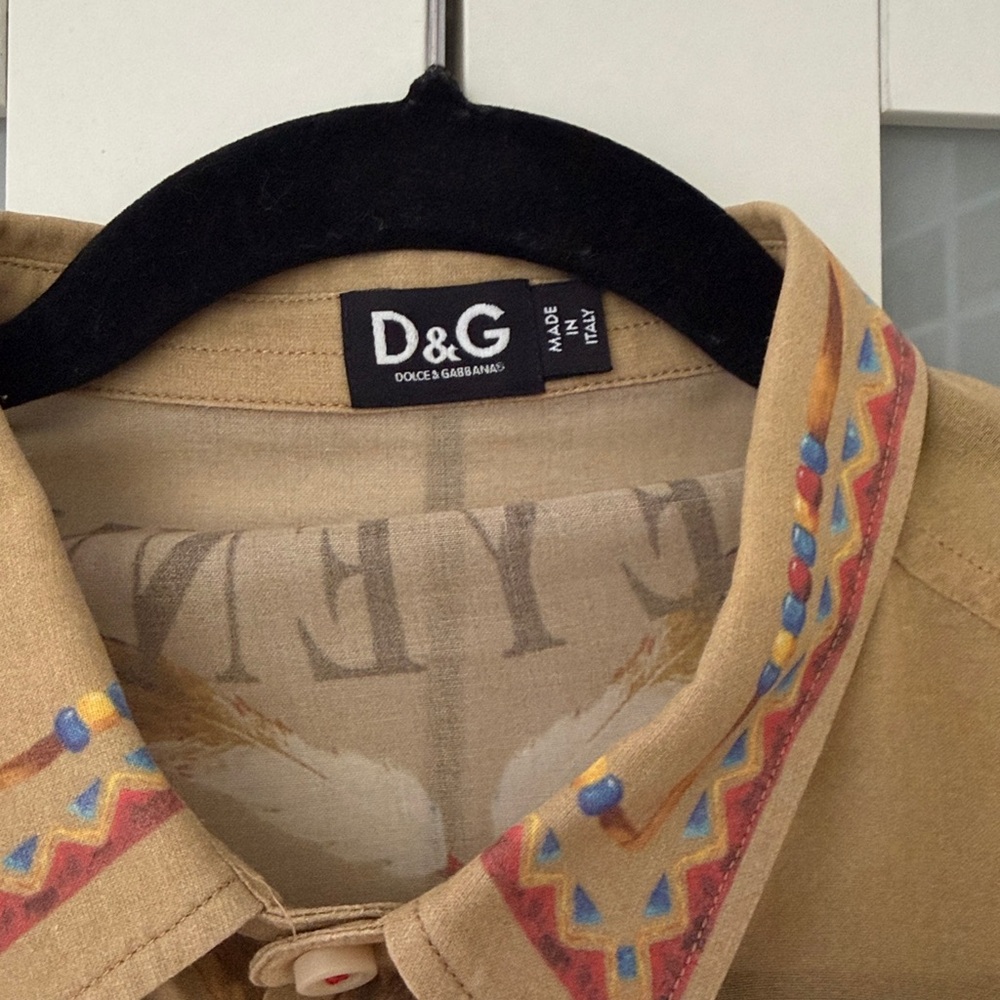 D&G Tan Western-Style Button-Up Shirt with Multicolor Collar Detail - Picture 3 of 4